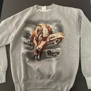 St.Louis Rams sweatshirt